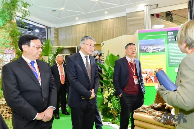 躍新永續 生態時尚--2023海寧中國國際皮革毛皮時裝面輔料展，匯聚可持續發展潮力量