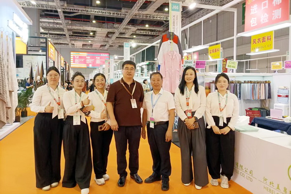 40余家石家莊紡服企業齊聚滬上，成為中紡聯秋季聯展上靚麗的風景線