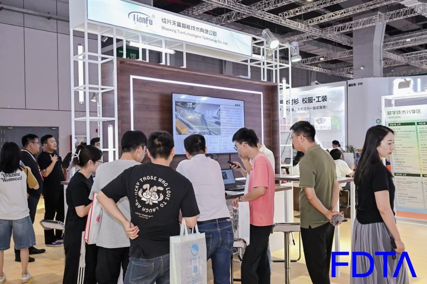 從數據決策到虛擬織布，數字時尚創新空間貫通紡織全鏈數智升級！